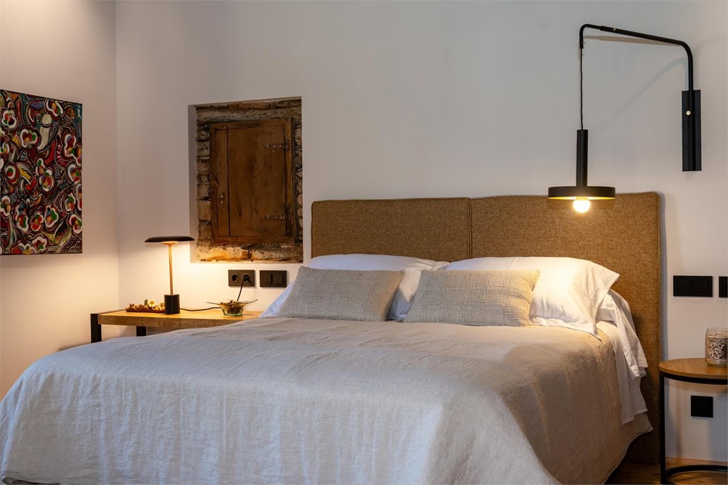 Conforto e tradición: as habitacións da nosa pensión rural agárdanche